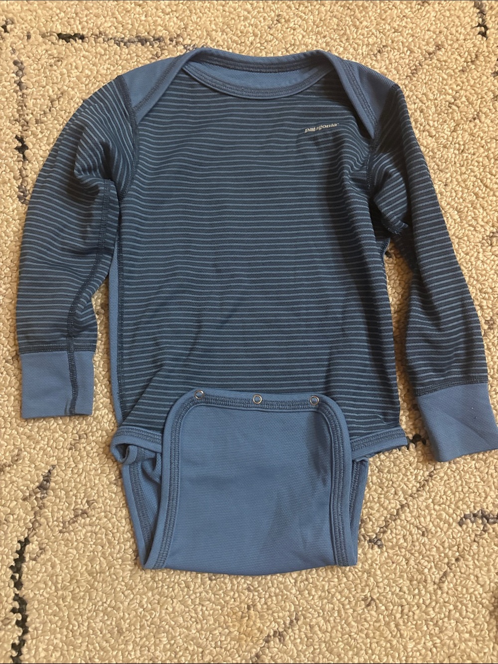 EUC Patagonia Navy and Light Blue Striped baseline set 24/2t - Picture 3 of 5